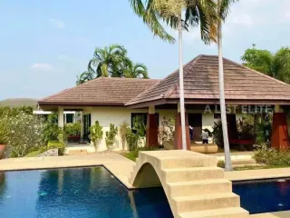 For rent 4 bedrooms house in Bang Lamung, Chonburi