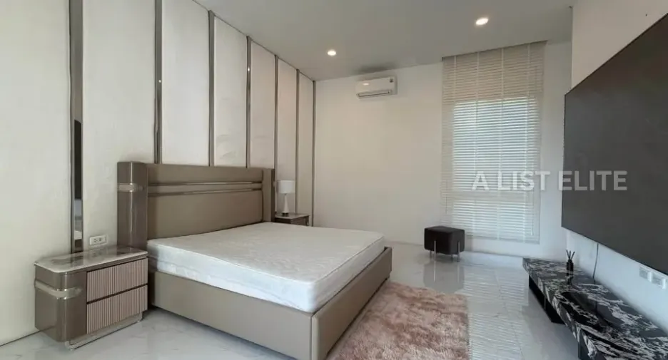 For rent 5 bedrooms house in Bang Lamung, Chonburi
