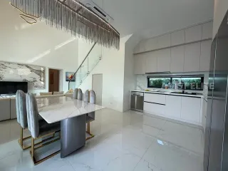 À louer 5 chambres maison à Bang Lamung, Chonburi