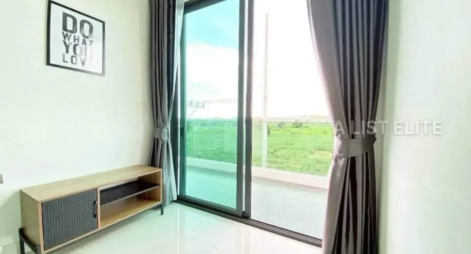 For rent 6 bedrooms house in Bang Lamung, Chonburi