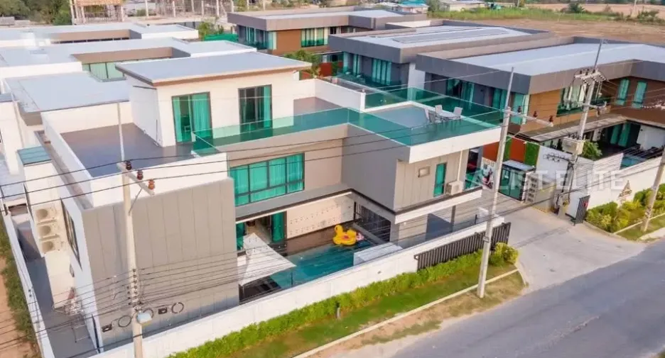 For rent 6 bedrooms house in Bang Lamung, Chonburi
