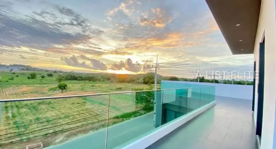 For rent 6 bedrooms house in Bang Lamung, Chonburi