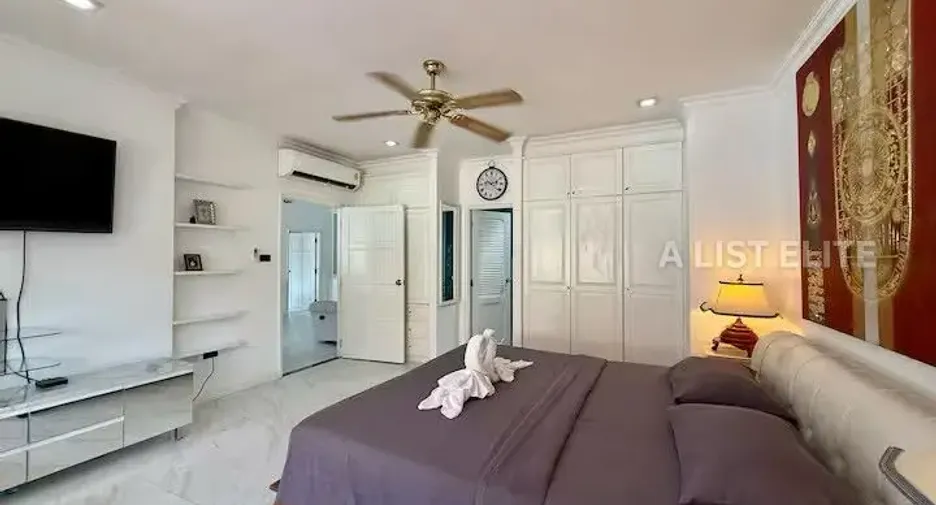 Haus zum Kauf mit 4 Zimmer in Bang Lamung, Chonburi