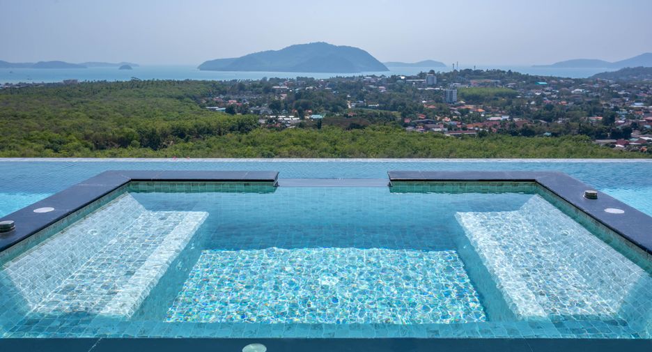 For rent 6 bedrooms villa in Mueang Phuket, Phuket