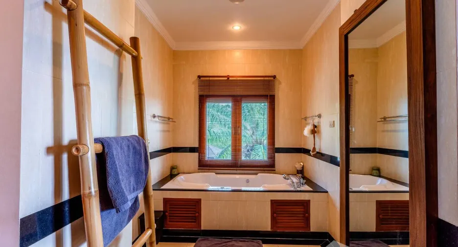 For sale 6 bedrooms villa in Thalang, Phuket