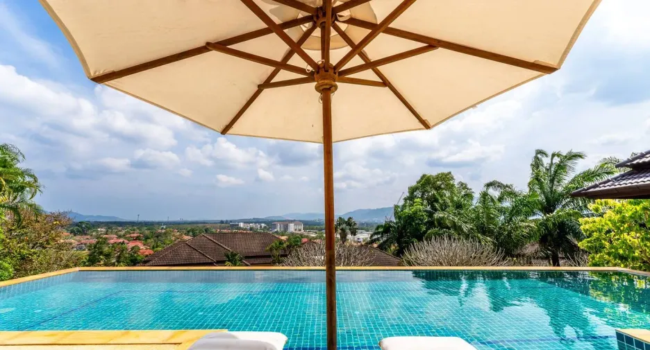 For sale 6 bedrooms villa in Thalang, Phuket