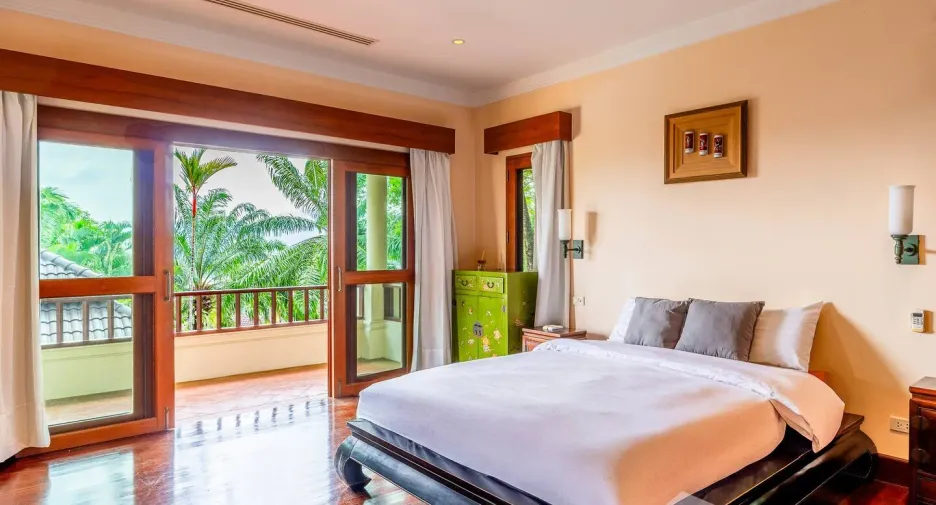 For sale 6 bedrooms villa in Thalang, Phuket
