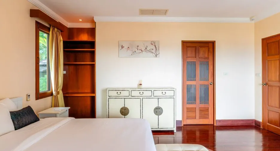 For sale 6 bedrooms villa in Thalang, Phuket