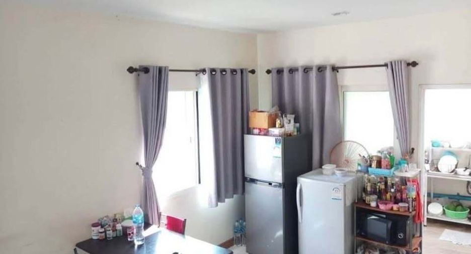 For rent 4 bedrooms townhouse in Bang Phli, Samut Prakan