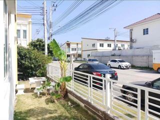 出租 4 卧室 联排别墅 在 Bang Phli, Samut Prakan
