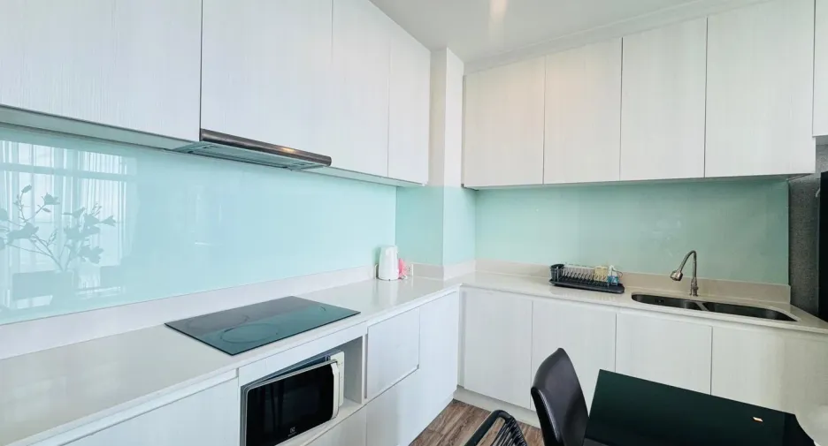 For rent 3 bedrooms condo in Si Racha, Chonburi