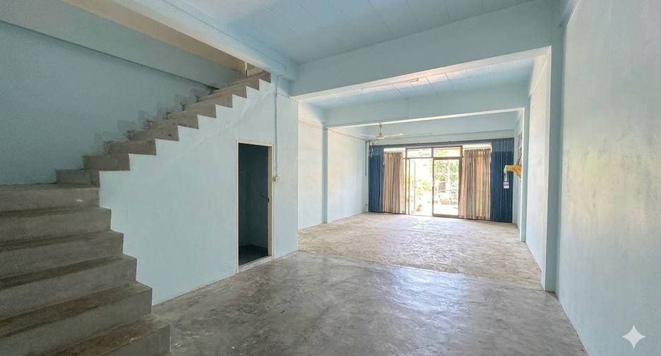 À vendre 3 chambres maison de ville à Kathu, Phuket