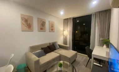 Condo en alquiler de 1 habitaciones en Phra Khanong, Bangkok