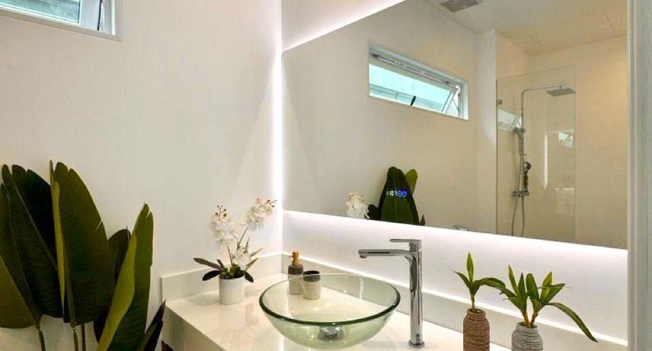 For sale and for rent 3 bedrooms villa in Mueang Phuket, Phuket