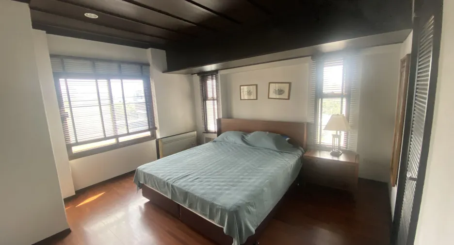 出租 3 卧室 公寓 在 Phaya Thai, 曼谷