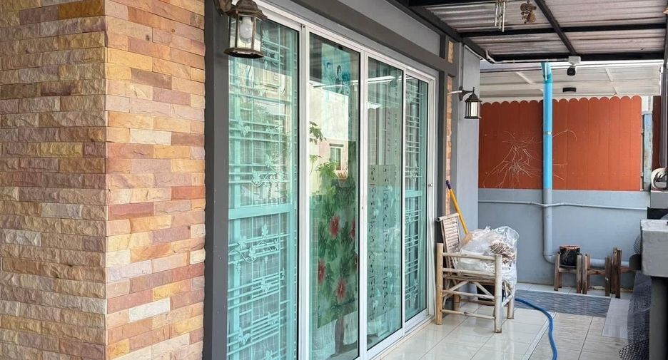 Haus zur Miete mit 2 Zimmer in Bang Lamung, Chonburi
