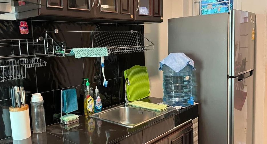 Haus zur Miete mit 2 Zimmer in Bang Lamung, Chonburi