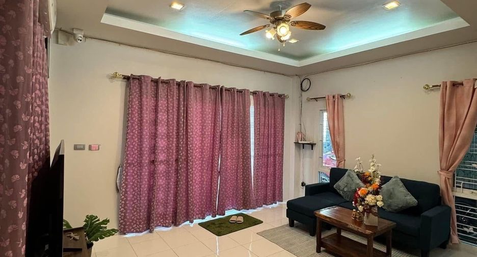 Haus zur Miete mit 2 Zimmer in Bang Lamung, Chonburi