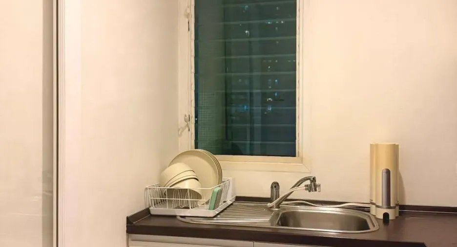 For rent 2 bedrooms condo in Khlong San, Bangkok