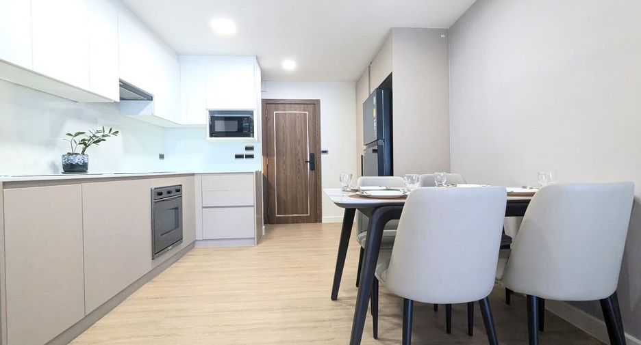 Wohnung zur Miete mit 2 Zimmer in Khlong Toei, Bangkok