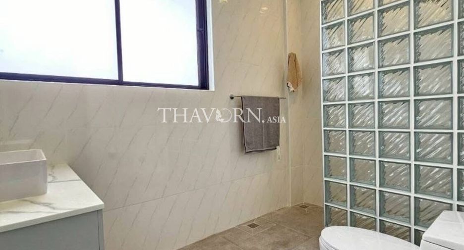 Haus zum Kauf mit 5 Zimmer in Bang Saray, Pattaya