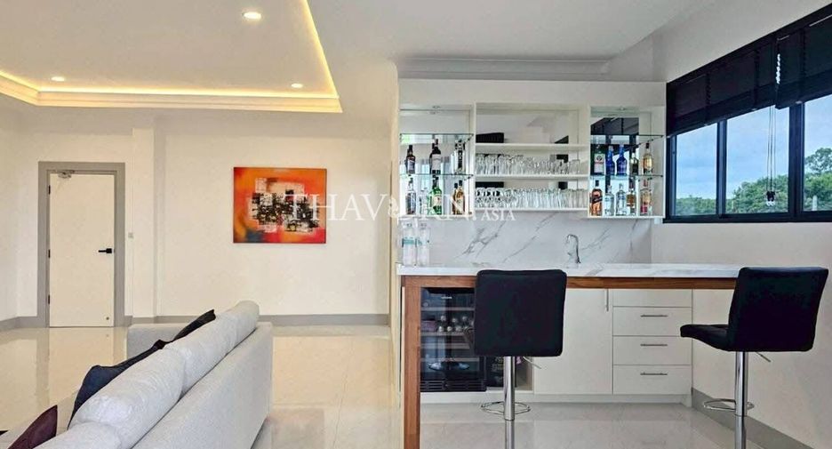 Haus zum Kauf mit 5 Zimmer in Bang Saray, Pattaya