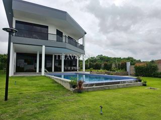 Haus zum Kauf mit 5 Zimmer in Bang Saray, Pattaya