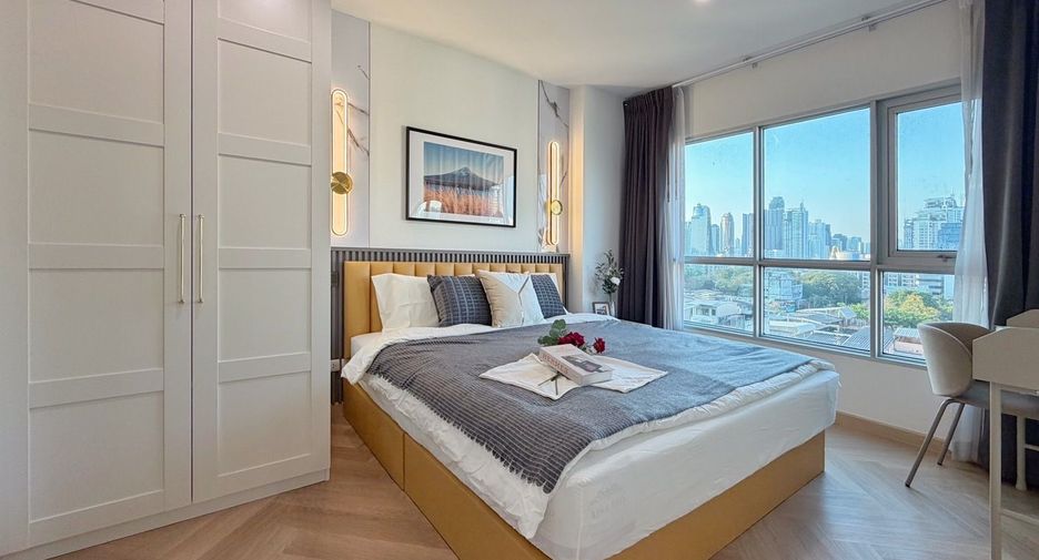 For sale 1 bed condo in Khlong Toei, Bangkok