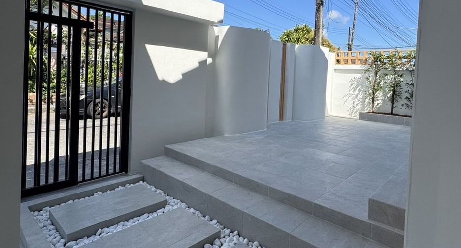 For sale 3 ベッドルーム house in Mueang Phuket, Phuket