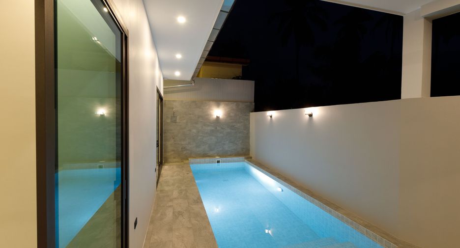 For sale 3 bedrooms villa in Mueang Phuket, Phuket