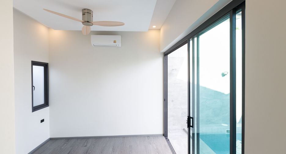 For sale 3 bedrooms villa in Mueang Phuket, Phuket