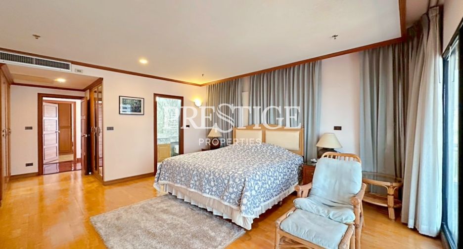 For sale 3 bedrooms condo in Bang Lamung, Chonburi