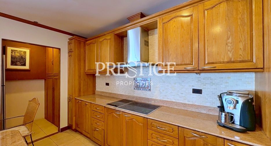 For sale 3 bedrooms condo in Bang Lamung, Chonburi