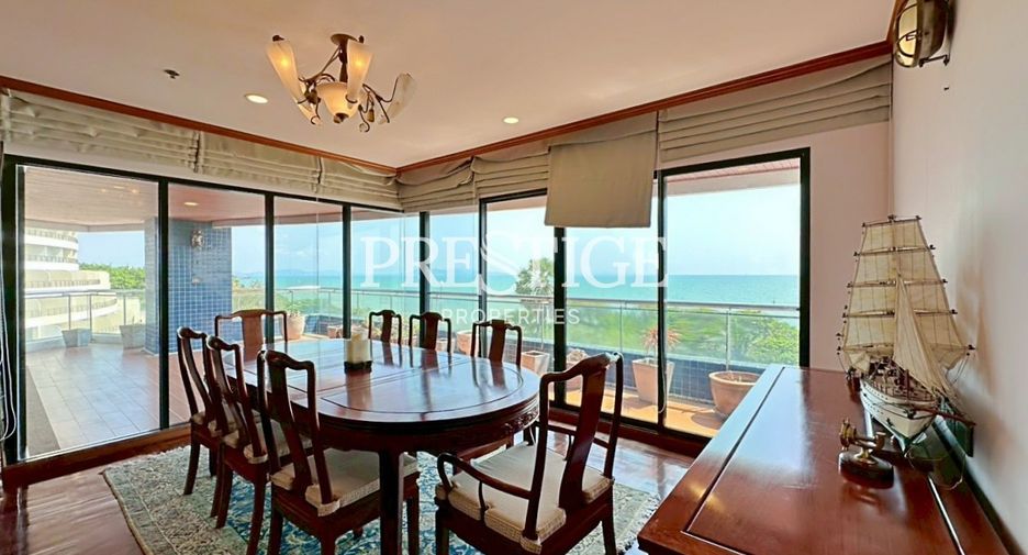 For sale 3 bedrooms condo in Bang Lamung, Chonburi