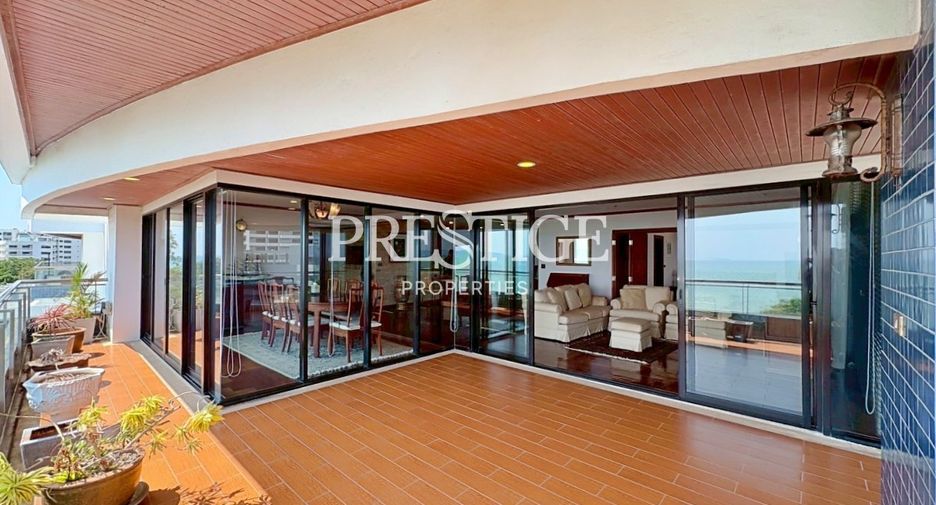 For sale 3 bedrooms condo in Bang Lamung, Chonburi