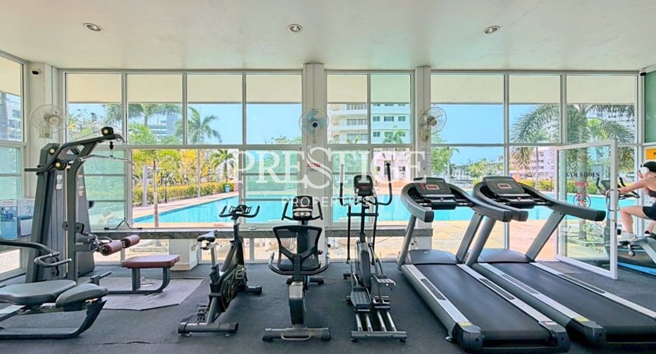 Condo en venta de 3 habitaciones 