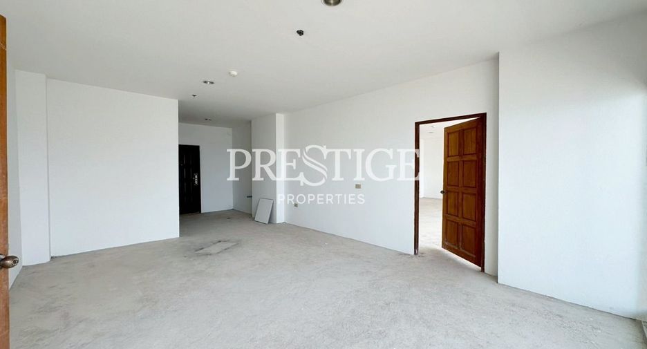 Condo en venta de 3 habitaciones 