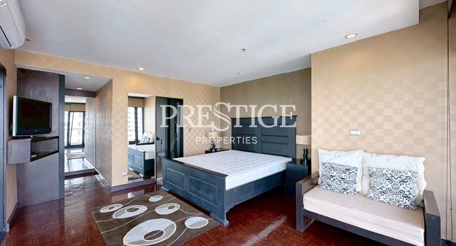 For sale 3 bedrooms condo in Bang Lamung, Chonburi