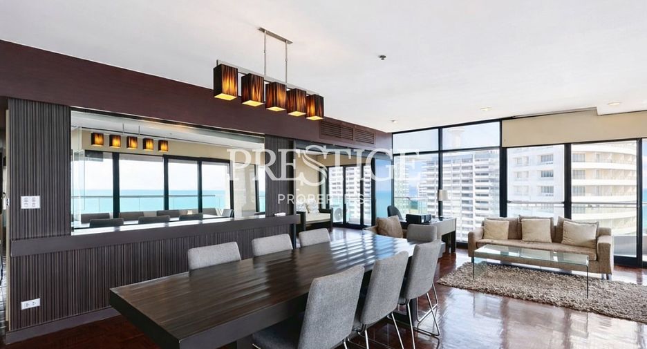 For sale 3 bedrooms condo in Bang Lamung, Chonburi