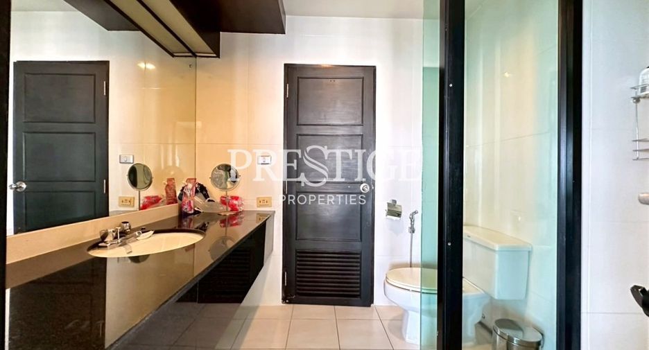 For sale 3 bedrooms condo in Bang Lamung, Chonburi