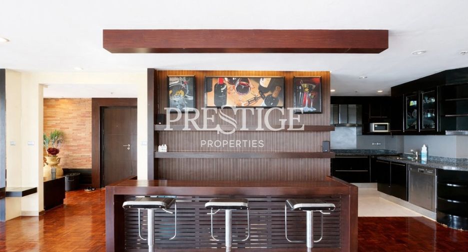 For sale 3 bedrooms condo in Bang Lamung, Chonburi