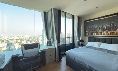 For rent 2 bedrooms condo in Watthana, Bangkok