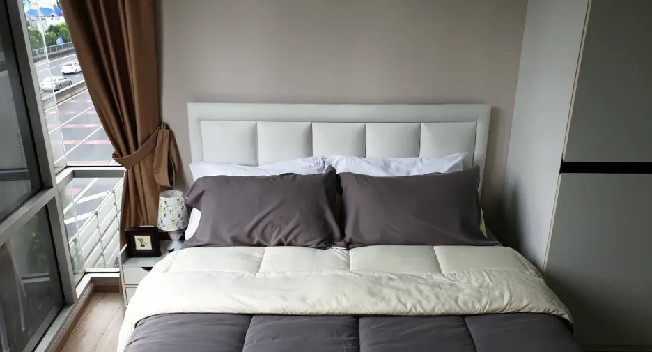 Wohnung zur Miete mit 2 Zimmer in Pathum Wan, Bangkok