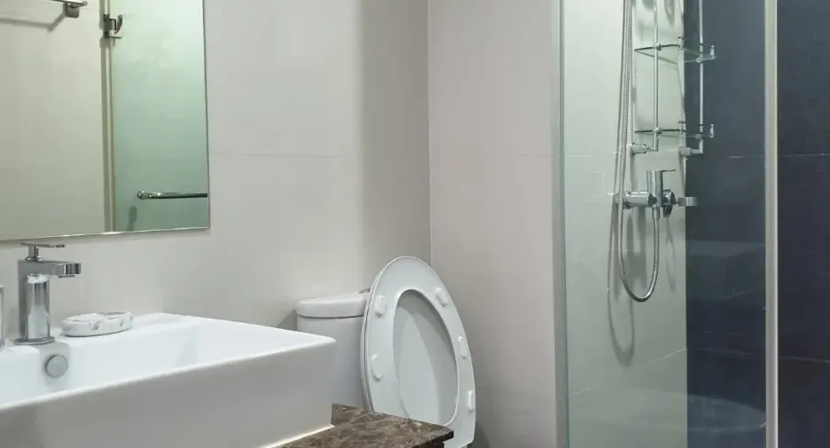Wohnung zur Miete mit 2 Zimmer in Pathum Wan, Bangkok