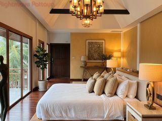 Casa en venta de 5 habitaciones en Bang Lamung, Chonburi