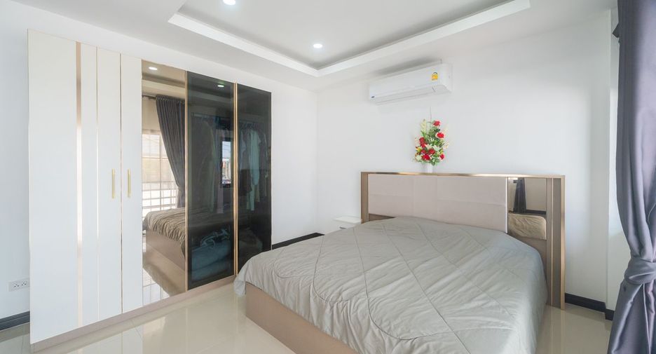 Haus zur Miete mit 3 Zimmer in Bang Lamung, Chonburi