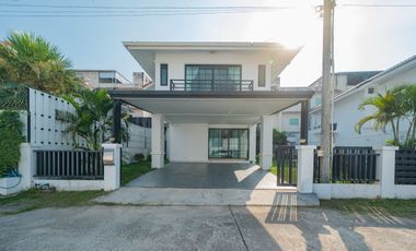 Haus zur Miete mit 3 Zimmer in Bang Lamung, Chonburi