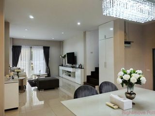 À louer 3 chambres maison à Bang Lamung, Chonburi