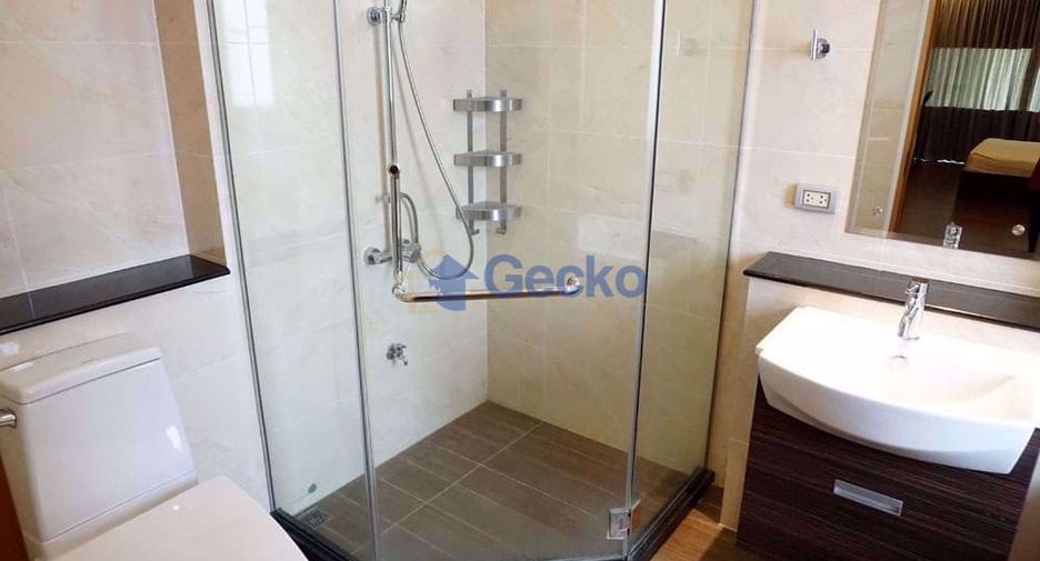 For rent 4 ベッドルーム house in Bang Lamung, Chonburi