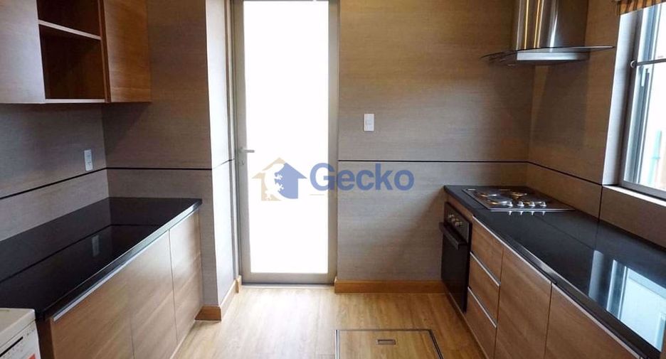 For rent 4 ベッドルーム house in Bang Lamung, Chonburi
